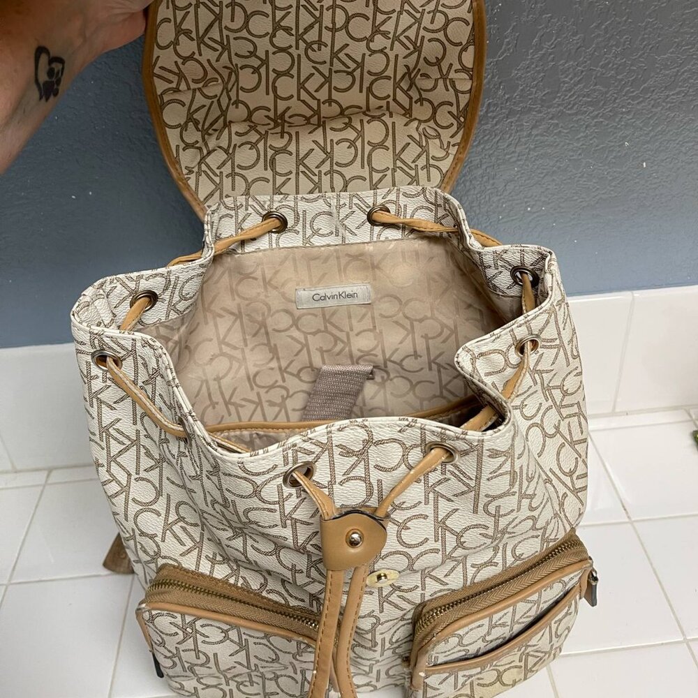 Calvin Klein backpack - Picture 4 of 6